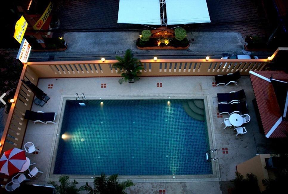Soi2Inn Pattaya Eksteriør billede